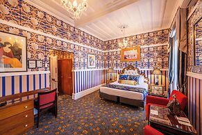 Prince's Gate Hotel
