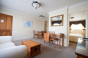 Prince's Gate Hotel