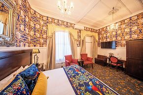 Prince's Gate Hotel