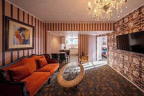 Prince's Gate Hotel