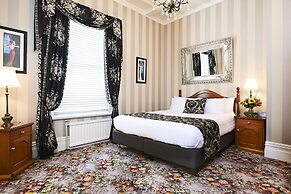 Prince's Gate Hotel