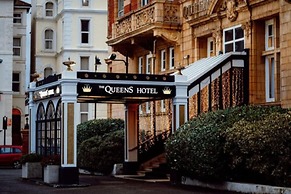 The Queens Hotel