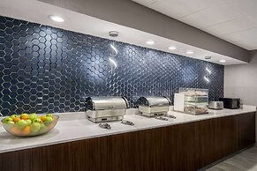 La Quinta Inn & Suites by Wyndham Round Rock North