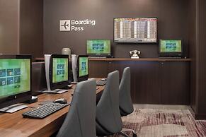 Courtyard by Marriott Portland Airport