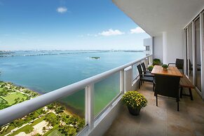 DoubleTree by Hilton Grand Hotel Biscayne Bay