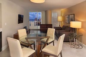 DoubleTree by Hilton Grand Hotel Biscayne Bay