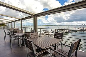 DoubleTree by Hilton Grand Hotel Biscayne Bay