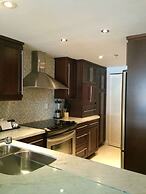 DoubleTree by Hilton Grand Hotel Biscayne Bay