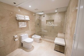 DoubleTree by Hilton Grand Hotel Biscayne Bay