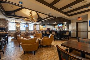 Doubletree by Hilton Houston Hobby Airport