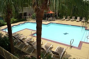 Doubletree by Hilton Houston Hobby Airport