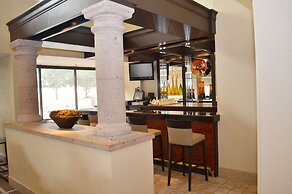 Doubletree by Hilton Houston Hobby Airport