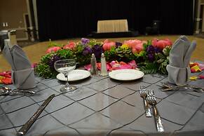 Doubletree by Hilton Houston Hobby Airport