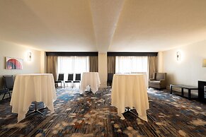 Doubletree by Hilton Houston Hobby Airport