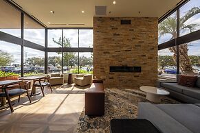 Doubletree by Hilton Houston Hobby Airport