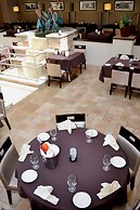 Doubletree by Hilton Houston Hobby Airport