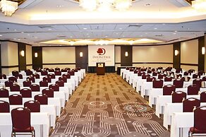 Doubletree by Hilton Houston Hobby Airport