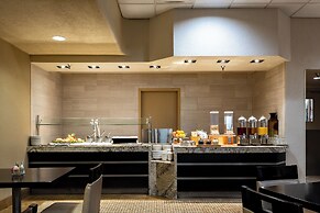 Doubletree by Hilton Houston Hobby Airport