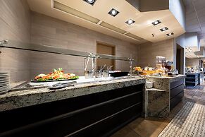 Doubletree by Hilton Houston Hobby Airport
