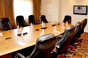 Doubletree by Hilton Houston Hobby Airport