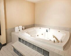 Quality Inn and Conference Center Greeley Downtown