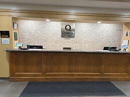 Quality Inn and Conference Center Greeley Downtown
