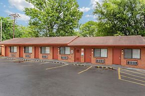 Econo Lodge North