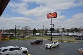 Econo Lodge North