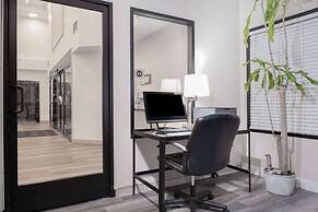 Ramada by Wyndham Bakersfield North