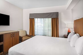 Ramada by Wyndham Bakersfield North