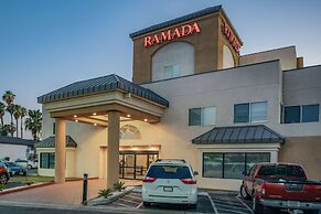 Ramada by Wyndham Bakersfield North