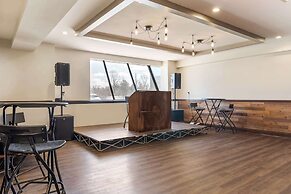 Radisson Hotel Southfield-Detroit