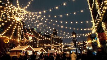 Holiday Inn Toronto - Int'l Airport by IHG