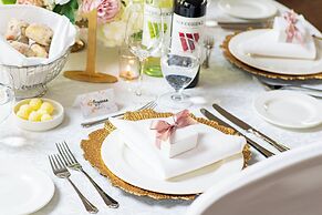 Holiday Inn Toronto - Int'l Airport by IHG