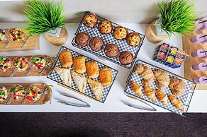 Holiday Inn Toronto - Int'l Airport by IHG