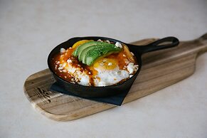 Belamar Hotel Manhattan Beach, Tapestry Collection by Hilton