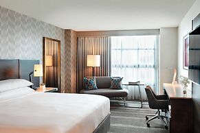 Renaissance Los Angeles Airport Hotel