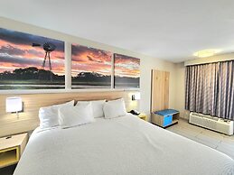Days Inn by Wyndham McAllen