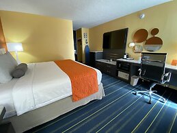 Howard Johnson by Wyndham Clifton NJ