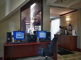 Howard Johnson by Wyndham Clifton NJ