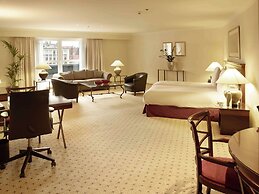 Hilton Antwerp Old Town