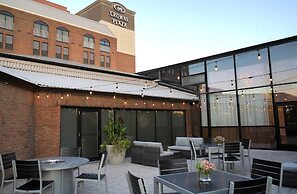 Crowne Plaza Providence-Warwick Airport by IHG