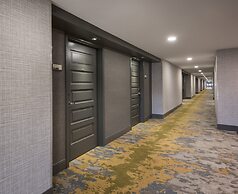 Crowne Plaza Providence-Warwick Airport by IHG