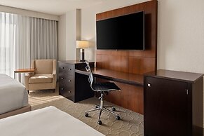 Delta Hotels by Marriott Minneapolis Northeast