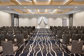 Delta Hotels by Marriott Minneapolis Northeast