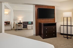 Delta Hotels by Marriott Minneapolis Northeast