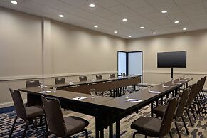 Delta Hotels by Marriott Minneapolis Northeast