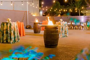 Crowne Plaza Phoenix Airport - PHX by IHG