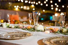 Crowne Plaza Phoenix Airport - PHX by IHG