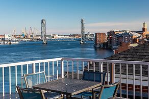 Sheraton Portsmouth Harborside Hotel